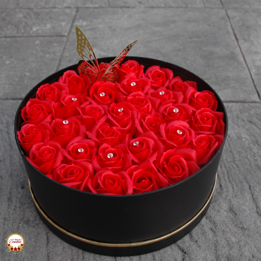 regala emotion . tienda online españa de regalos, detalles bonitos, arreglos florales y personalizables. rosas eternas con chocolates ferrero rocher, kinder, raffaello, lidt. el regalo para cualquier ocasion con varios colores. entraga toda españa y europa. tienda online en amazon en redes sociales 